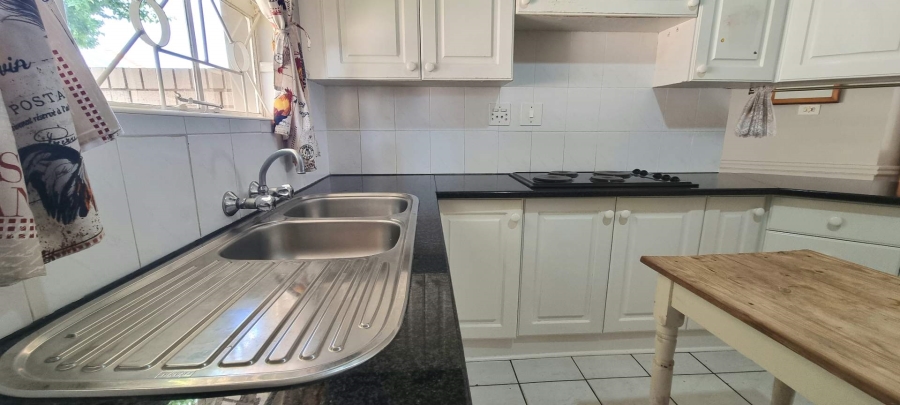 2 Bedroom Property for Sale in Kiepersol Free State